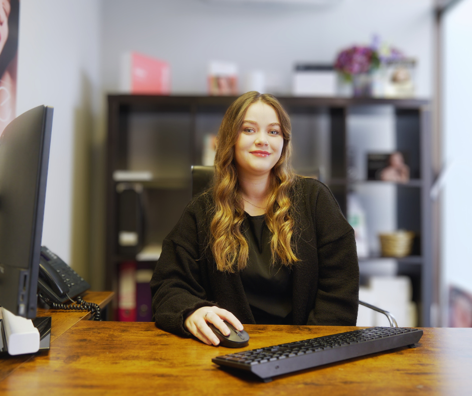 Yellow & Black Colour Bold Quote Facebook Post (1)